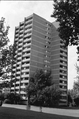 Freiburg; Landwasser: Hochhaus Nordseite