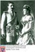 Battenberg, Heinrich Prinz v. (1858-1896) / Porträt in Uniform, offizielles Hochzeitsfoto mit Prinzessin Beatrice von Großbritannien (1857-1944) / rechtsblickendes Kniestück, daneben linksblickendes Kniestück von Beatrice
