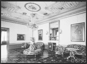 Wiesbaden, Schloß Wiesbaden, Raum 66 (Wohnzimmer).