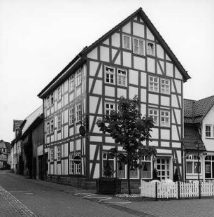 Hessisch Lichtenau, Kirchstraße 22, Kirchstraße 24