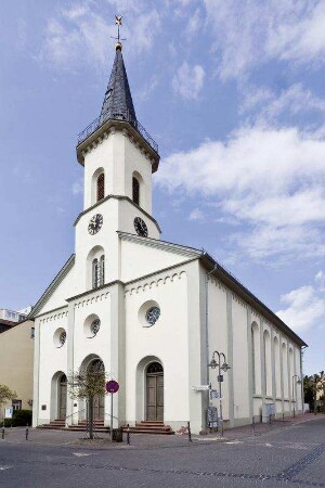 Franz.-reformierte Kirche; Friedrichsdorf, Hugenottenstraße 92