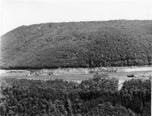 Stützmauer im Bereich des Parkplatzes Schöntalblick