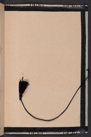 Vorsatz Rückdeckel, Spiegel, Kordel : Album zum 20-jährigen Ehejubiläum der Eltern am 7. November 1929, angefertigt von der Tochter Hildegard