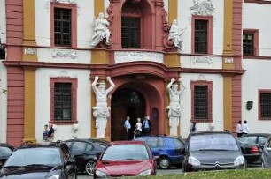 Staatskanzlei in Erfurt : Das Zentrum der Thüringer Landeshauptstadt Erfurt wird dominiert von vielen historischen denkmalgeschützten Gebäuden. Bild: Blick auf die Barockfassade der Thüringer Staatskanzlei in der Regierungsstraße. Erfurt, 2008