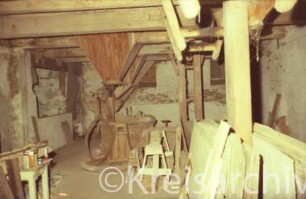 Kupfermühle: Innenansicht: Mahlboden: Trichter, Kupe