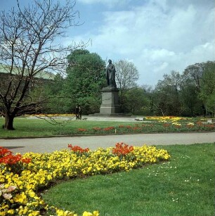 Schiller-Denkmal