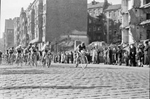 Berlin. Max-Knaack-Eröffnungs-Radrennen am 16.10.1949