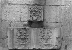 Ornamentierte Reliefbruchstücke