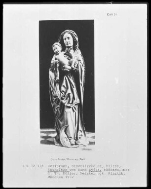 Figur des Mittelschreins - Madonna