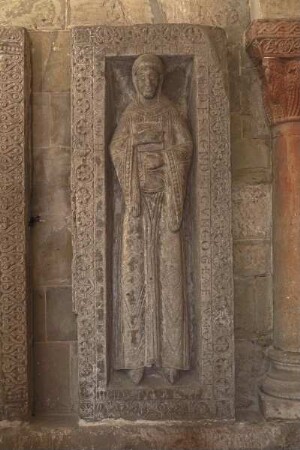 Grabplatte der Äbtissin Beatrix, gestorben 1062