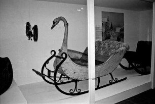 Schleswig: Volkskundemuseum: Schwanenschlitten