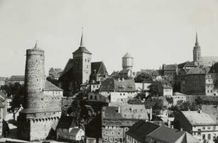 Bautzen, Blick auf die Altstadt mit Alter Wasserkunst und Michaeliskirche von Südwesten