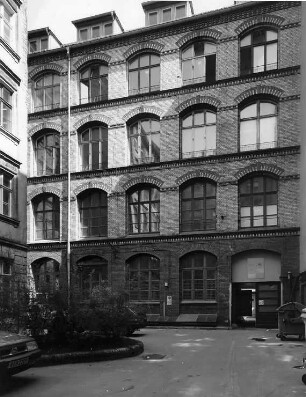 Bonbon-, Marzipan- und Schokoladenfabrik; Berlin, Friedrichshain-Kreuzberg
