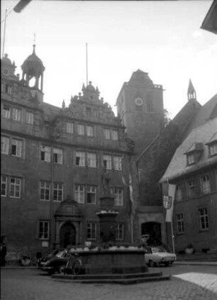 Bad Hersfeld: Stadtkirche, Durchblick vom Platz