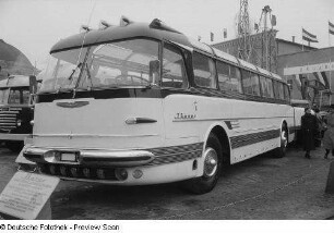 Außenansicht des Omnibus Typ Ikarus-55