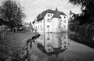 Inzlingen: Wasserschloss (1563), Turmseite