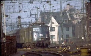 Köln Hbf. Einfahrt Lok 110 472 D-Zug