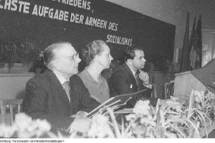 Dresden. Prof. Dr. Gerhard Rehbein (rechts), Hochschule für Verkehrswesen "Friedrich List" (Rektor 1960-1964), 1950