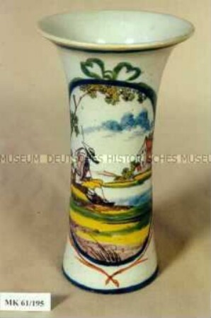Vase, Dekor Flusslandschaft mit Angler