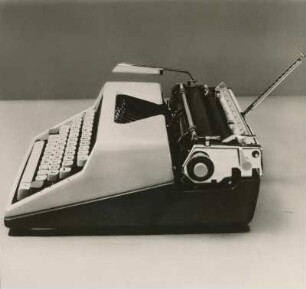 Kleinschreibmaschine "Olympia SM7" der Olympia-Werke