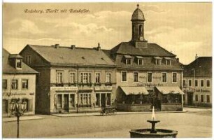 Radeburg. Markt mit Ratskeller
