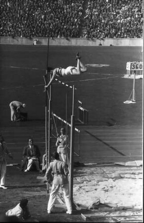 Berlin: Reichssportfeld; Stabhochspringer 510