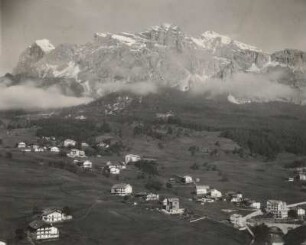Dolomiten. Cortina d'Ampezzo gegen die Tofanagruppe