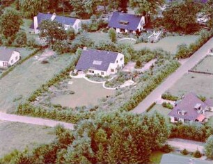 Kuddewörde (Kreis Herzogtum Lauenburg): Luftbild: Wohnhaus (Mühlenredder 14): im Vordergrund Straße Am Klehf
