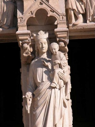 Kirche Notre Dame, Mittelportal