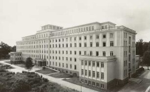 Dresden-Johannstadt, Fetscherstraße 74. Universitätsklinikum Carl Gustav Carus. Chirurgische Klinik. Nordseite