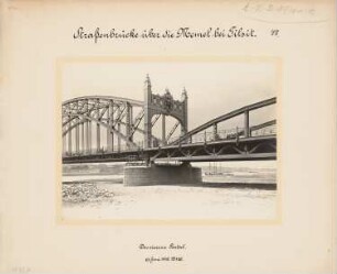 Straßenbrücke (Königin-Luise-Brücke) über die Memel, Tilsit: Eisernes Brückenportal