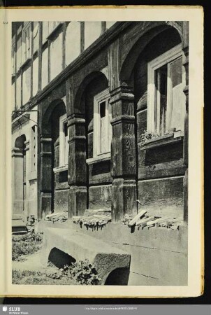 Umgebindesäulen an einem Oberlausitzer Weberhaus