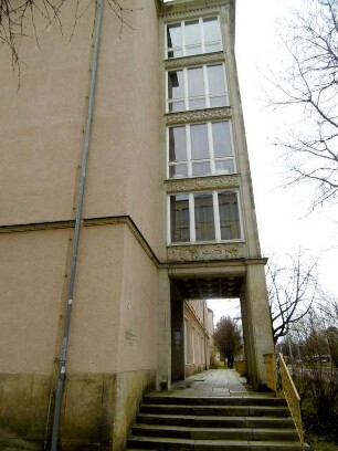 Dresden: Studentenwohnheim Güntzstraße 28/28a