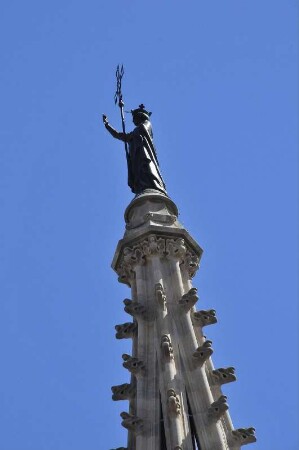 Barcelona - Turmspitze der Kathedrale : Die Turmspitze der Kathedrale, aufgenommen am 15. April 2012 in Barcelona