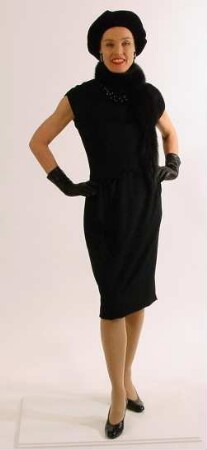 Schwarzes "Pelzmantelkleid"