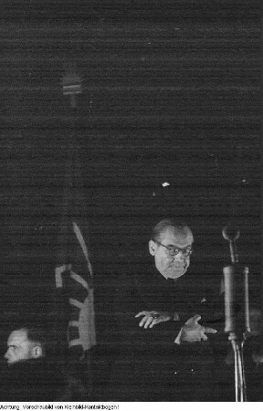 Dresden, Deutsches Hygiene-Museum Dresden. 1. Landeskonferenz der FDJ. Prof. Dr. Kastner (LDPD), Mai 1946