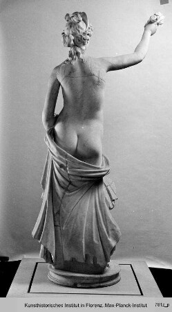 Flora (unter Verwendung eines antiken Torsos)