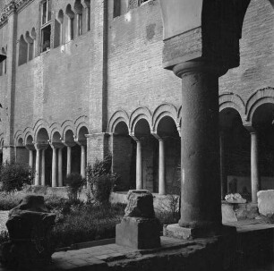 Kreuzgang der Kirche San Lorenzo fuori le Mura