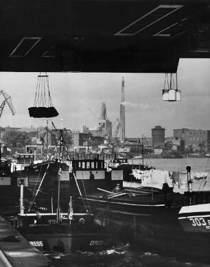 Archivfotografie "staedte_ludwigshafen_hafen_12564"