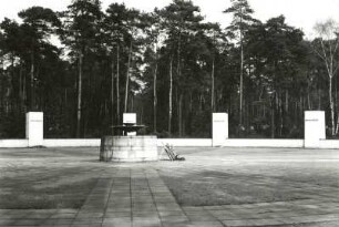 Dresden. Heidefriedhof. Gedenkstätte für die Opfer des Faschismus (1962/63; K. Giert, K. Röthig)