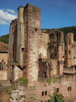 Heidelberg - Schlossruine : Die Ruine des Schlosses, aufgenommen in Heidelberg am 13. Juli 2010