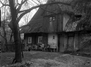 Oberlausitz (Sohland?)? Wohnstallhaus. Gartenansicht