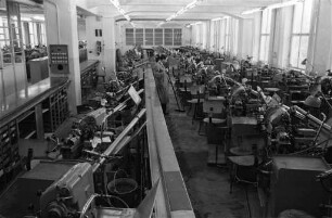 Arbeitskampf in der südwestdeutschen Metallindustrie mit Aussperrung der Metallarbeiter.