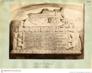 Grabmonument Papst Nikolaus V. (+1455), Sarkophag Papst Nikolaus V. (1455)