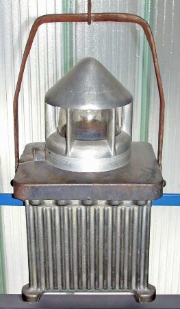 Akku-Lampe mit Oberlicht