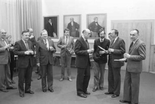 Vorbereitende Tagung der Geschäftsführer der deutschen und französischen Studentenwerke in Karlsruhe für die Jahreskonferenz 1984 in Nancy