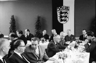 Freiburg: Regierungspräsidium; Pressekonferenz mit Ministerpräsident Kurt Georg Kiesinger; am Tisch: Filbinger, Krebs, Kiesinger, Dichtel