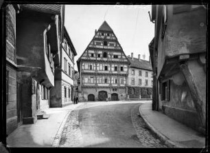 Schwäbisch Gmünd. Amtshaus des Hospitals zum Heiligen Geist, Marktplatz