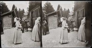 Fahrgäste der Zahnradbahn zum Mont Revard am Bahnhof Pré-Japert