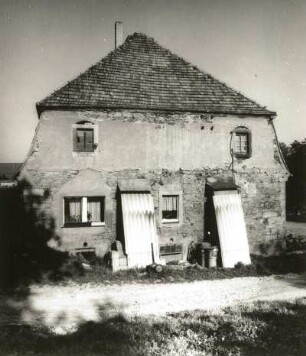 Nentmannsdorf. Vierseithof Nummer 13 (1786/1815). Wohnhaus (1799). Giebelfront